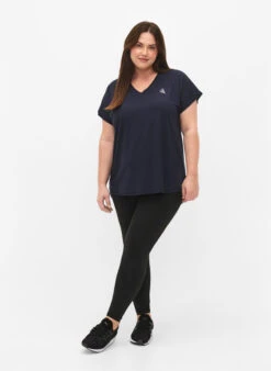 Training T-shirt With V-neck -Chic Soldes A00054C 1496 ModelFullBody