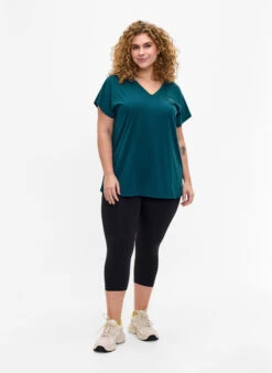 Loose Training T-shirt With V-neck -Chic Soldes A00054D 0689 ModelFullBody