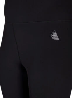 CORE, SUPER TENSION TIGHTS - 3/4 Training Tights With Pocket -Chic Soldes A01122B 0199 Details1