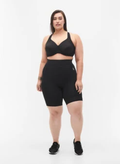 Bicycle / Spinning Shorts -Chic Soldes A01140C 0199 ModelFullBody