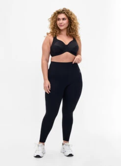 7/8 Length Training Tights -Chic Soldes A01216A 0199 ModelFullBody