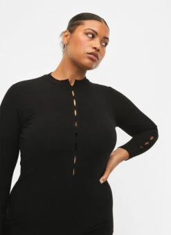 Fitted Dress With Cut-out Details -Chic Soldes BL7038B 0199 ModelDetail1