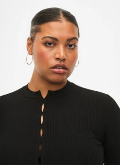 Fitted Dress With Cut-out Details -Chic Soldes BL7038B 0199 ModelDetail2