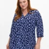Zizzi Floral Blouse With 3/4 Sleeves -Chic Soldes CA02389B 8000 ModelFront