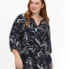Zizzi Printed Blouse With 3/4 Sleeves -Chic Soldes CA02389B 8002 ModelFront