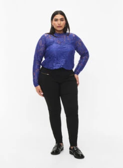 Zizzi Long-sleeved Lace Blouse -Chic Soldes CA02390A 0320 ModelFullBody