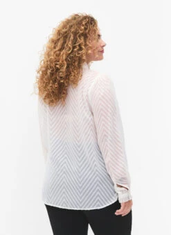 Zizzi Shirt Blouse With Ruffles And Patterned Texture -Chic Soldes CA02393A 1103 ModelBack