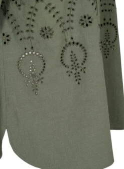 Zizzi Cotton Shirt With Broderie Anglaise -Chic Soldes CA02401A 2151 Details2