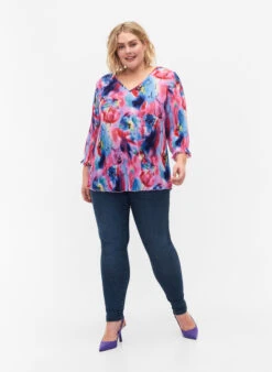 Zizzi Pleated Top With 3/4 Sleeves -Chic Soldes CA06015C 9994 ModelFullBody