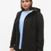 Zizzi Short Softshell Jacket With Pockets -Chic Soldes CA52738J 0199 ModelFront