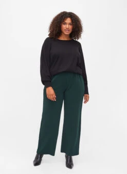 Zizzi Knitted Blouse With Viscose And Balloon Sleeves -Chic Soldes CA52960A 0199 ModelFullBody