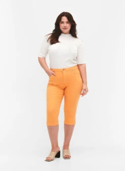 Zizzi Close-fitting Emily Capri Trousers