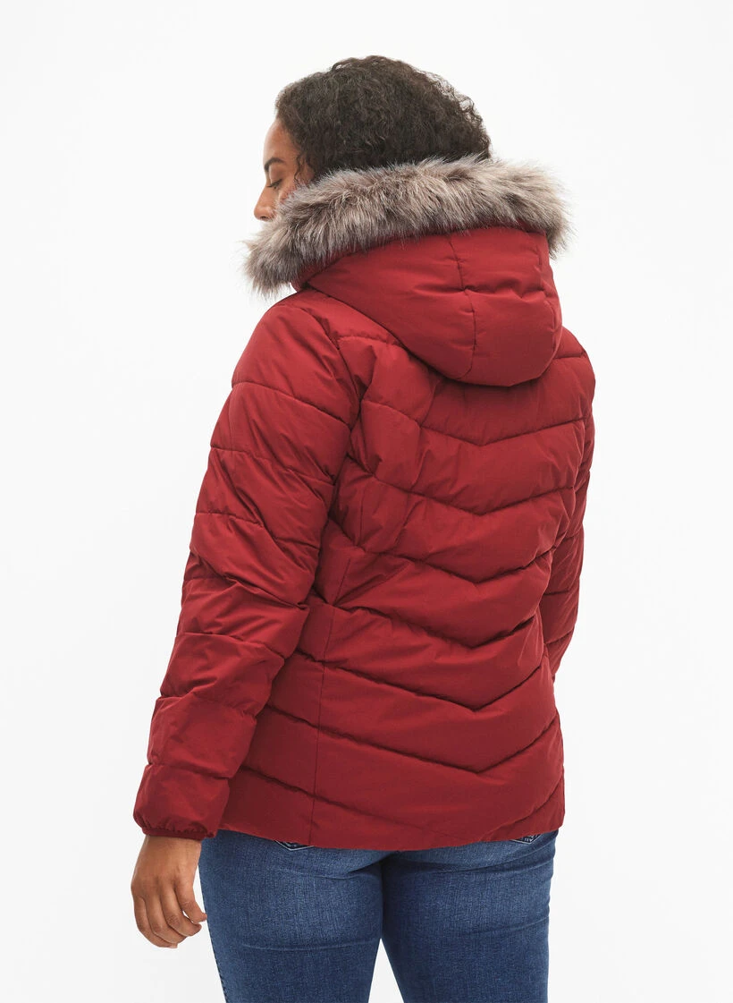 Zizzi Short Puffer Jacket With Hood 4 Zizzi Short Puffer Jacket With Hood – Image 2