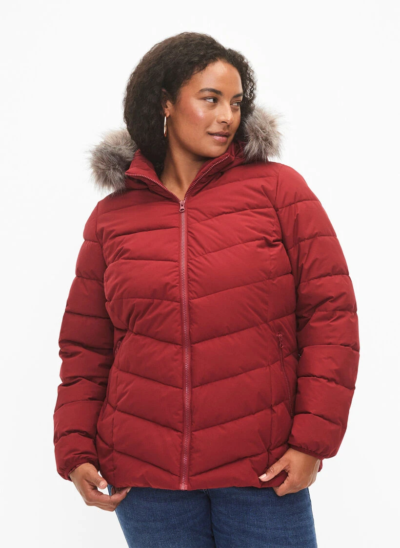 Zizzi Short Puffer Jacket With Hood 5 Zizzi Short Puffer Jacket With Hood – Image 3