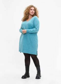 Zizzi Knitted Dress With Slit -Chic Soldes CA61279C 0254 ModelFullBody