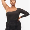 One-shoulder Top