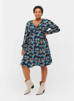 Zizzi Floral Maternity Wrap Dress In Viscose -Chic Soldes E04127A 9990 ModelFullBody