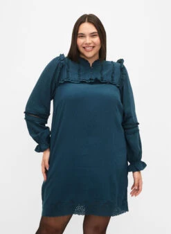 Zizzi Viscose Dress With Broderie Anglaise And Ruffle Details