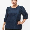 Zizzi Jacquard Blouse With 3/4 Sleeves -Chic Soldes E04173A 0291 ModelFront