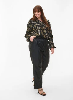 Zizzi Long-sleeved Blouse With Frills And Foil Print -Chic Soldes E04177A 0199 ModelFullBody