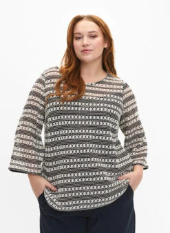 Zizzi Crochet Blouse With 3/4 Sleeves