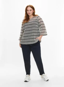 Zizzi Crochet Blouse With 3/4 Sleeves -Chic Soldes E04186A 0199 ModelFullBody