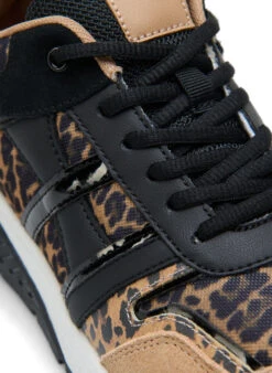 Zizzi Wide Fit Sneakers With Leopard Print 12 Zizzi Wide Fit Sneakers With Leopard Print -Chic Soldes F00005C 9990 Details2