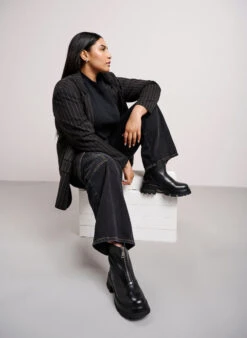 Zizzi Short Wide Fit Leather Boot With Zipper