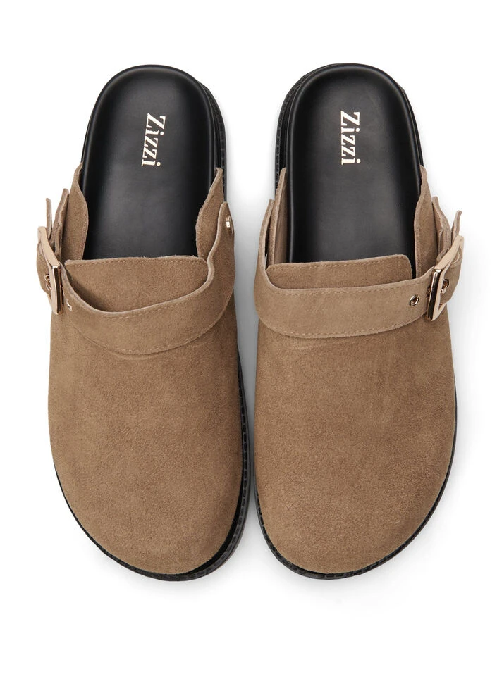 Zizzi Wide Fit Suede Clogs 7 Zizzi Wide Fit Suede Clogs – Image 5