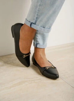 Zizzi Wide Fit Ballerina With Gold-colored Buckle