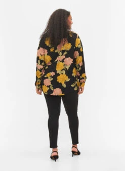 Zizzi Stay Black Amy Jeans With A High Waist -Chic Soldes J10857A 0201 ModelBack