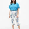 Zizzi Amy High Waist Capri Jeans With Floral Print -Chic Soldes J10956D 9992 ModelFront