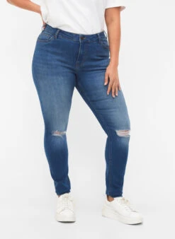 Zizzi Super Slim Sanna Jeans With Destroy -Chic Soldes J20001A 1055 ModelDetail1