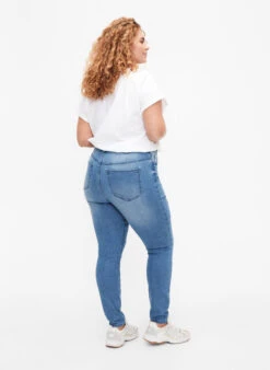 Zizzi Amy Jeans With Super Slim Fit And Ripped Details -Chic Soldes J20019H 1055 ModelBack