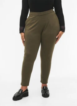 Zizzi Cropped Trousers With Pockets -Chic Soldes J21008P 0787 ModelDetail1
