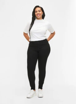 Zizzi Extra Slim Fit Amy Jeans With A High Waist