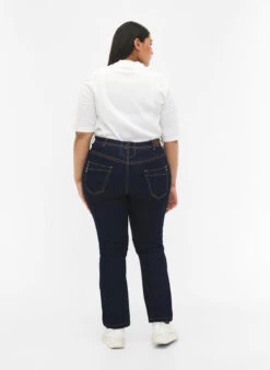 Zizzi Slim Fit Vilma Jeans With A High Waist -Chic Soldes JB060390B 9999 ModelBack