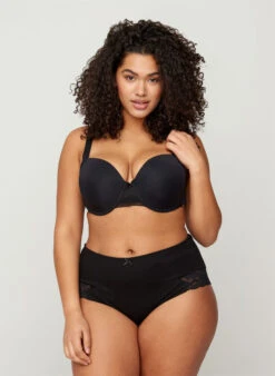 3-pack Hipster Knickers With Lace Trim -Chic Soldes L00042A 0199 ModelFullBody