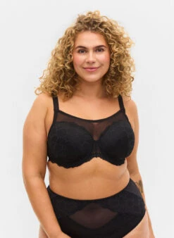 Lace Cup Bra With Mesh