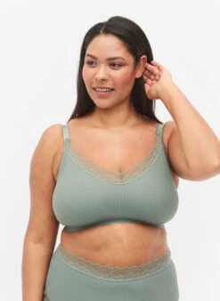 Ribbed Bra With Lace