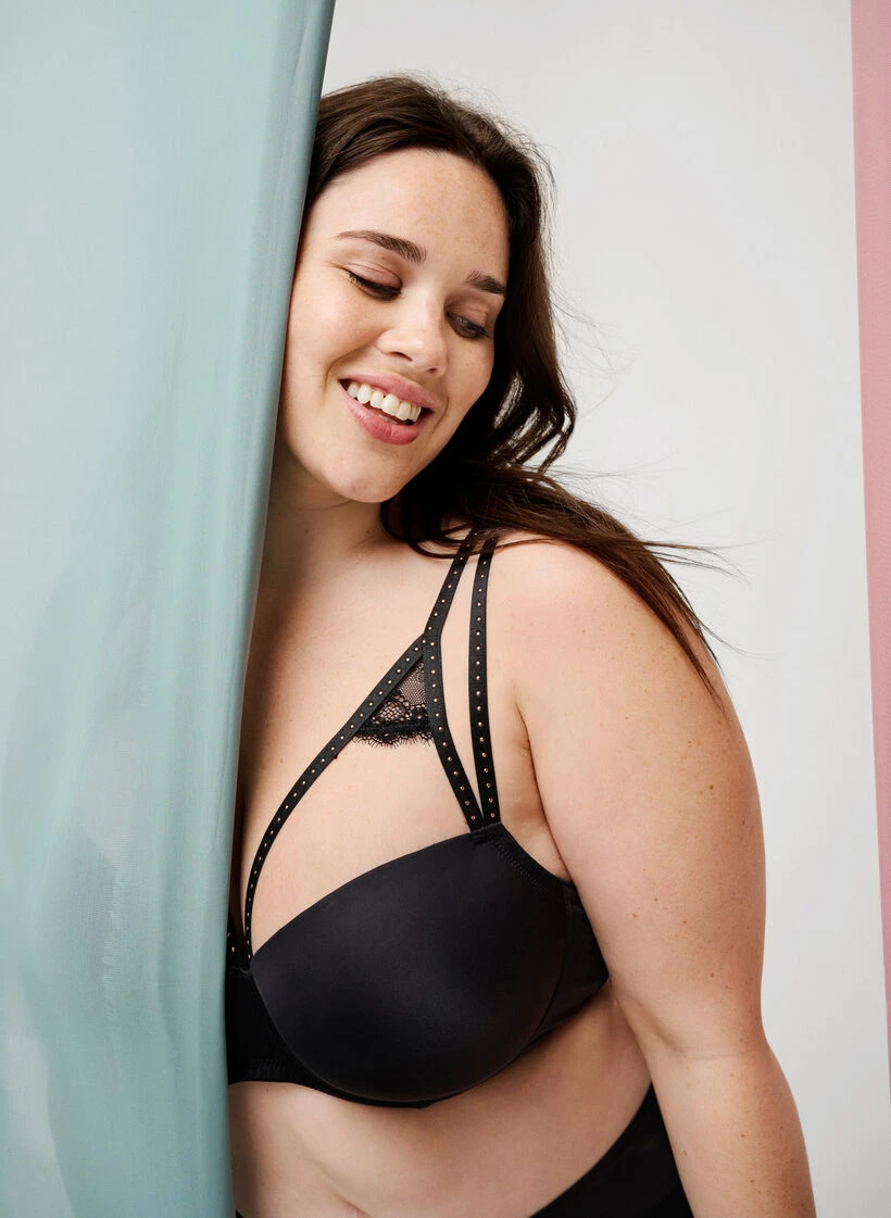 Moulded Bra With String Details 3 Moulded Bra With String Details