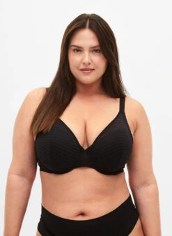 Moulded Bra With Striped Mesh