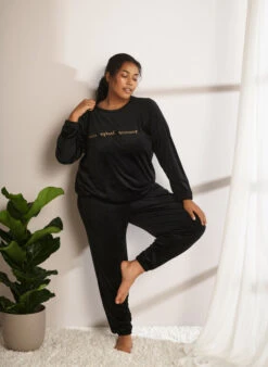 Zizzi Velour Blouse With Embroidered Text