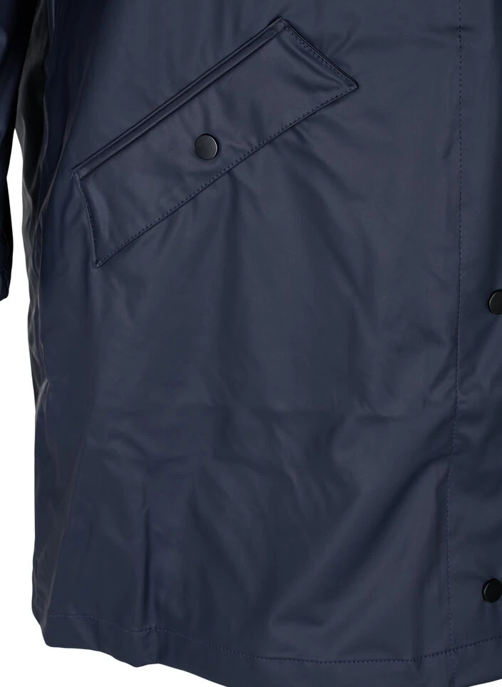 Zizzi Rain Jacket With Hood And Button Fastening 9 Zizzi Rain Jacket With Hood And Button Fastening – Image 7