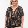 Zizzi Short-sleeved Viscose Blouse With Smock -Chic Soldes M58813B 1494 ModelFront