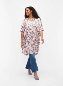 Zizzi Printed Shirt Dress With Button Closure -Chic Soldes M58823B 9990 ModelFullBody