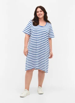 Zizzi Striped Jersey Dress With Short Sleeves -Chic Soldes M58893B 1084 ModelFullBody