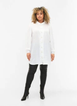 Zizzi Long Shirt With Pearl Buttons -Chic Soldes M58919B 1101 ModelFullBody