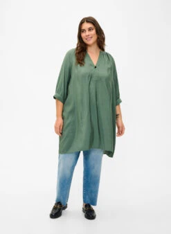 Zizzi Viscose Tunic With 3/4 Sleeves -Chic Soldes M58978A 0293 ModelFullBody