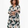 Zizzi Viscose Dress With Print And Loose Tie String -Chic Soldes M58986B 0293 ModelFront